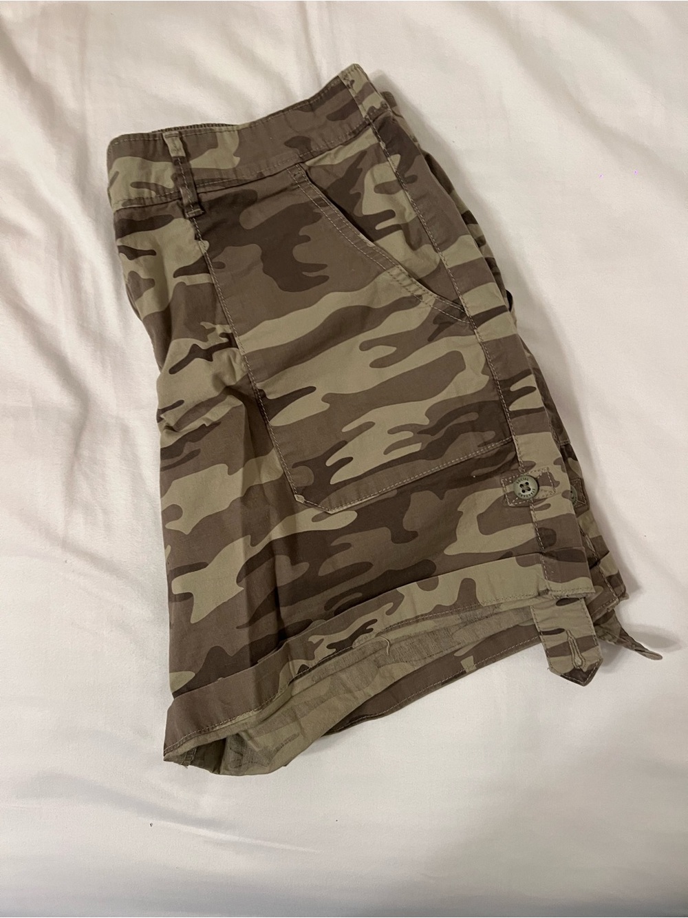 Sanctuary Women’s Camo Cargo Shorts